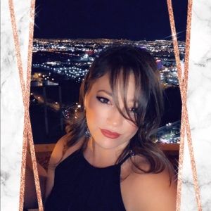 Meet your Posher, Connie